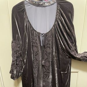 Johnny Was LA 3X Velvet Grey Top embroidered velvet silver n/t gently worn/p$500